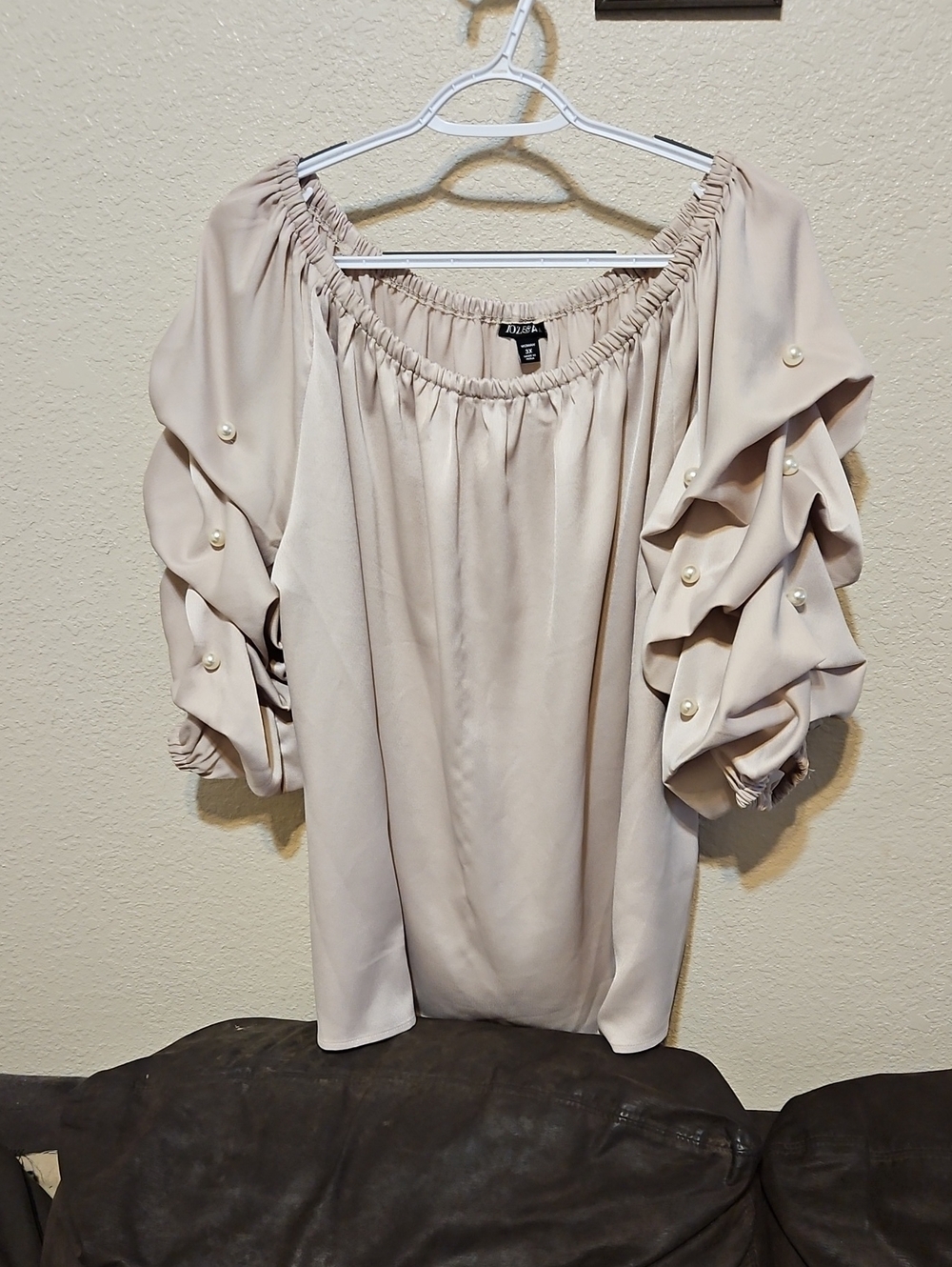 Roz & Ali Cream Off-the-Shoulder Blouse with Pearl-Button Ruffle Sleeves